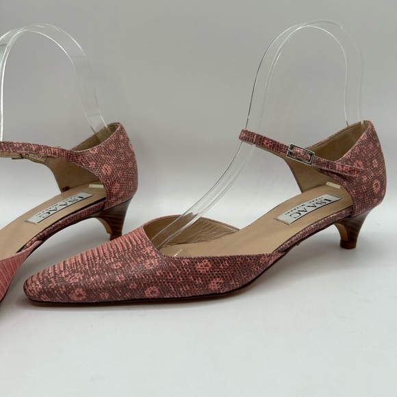 Isaac Mizrahi Shoes - Vintage Isaac Mizrahi Marisa Snakeskin Sling-Back kitten heel, Blush 6
